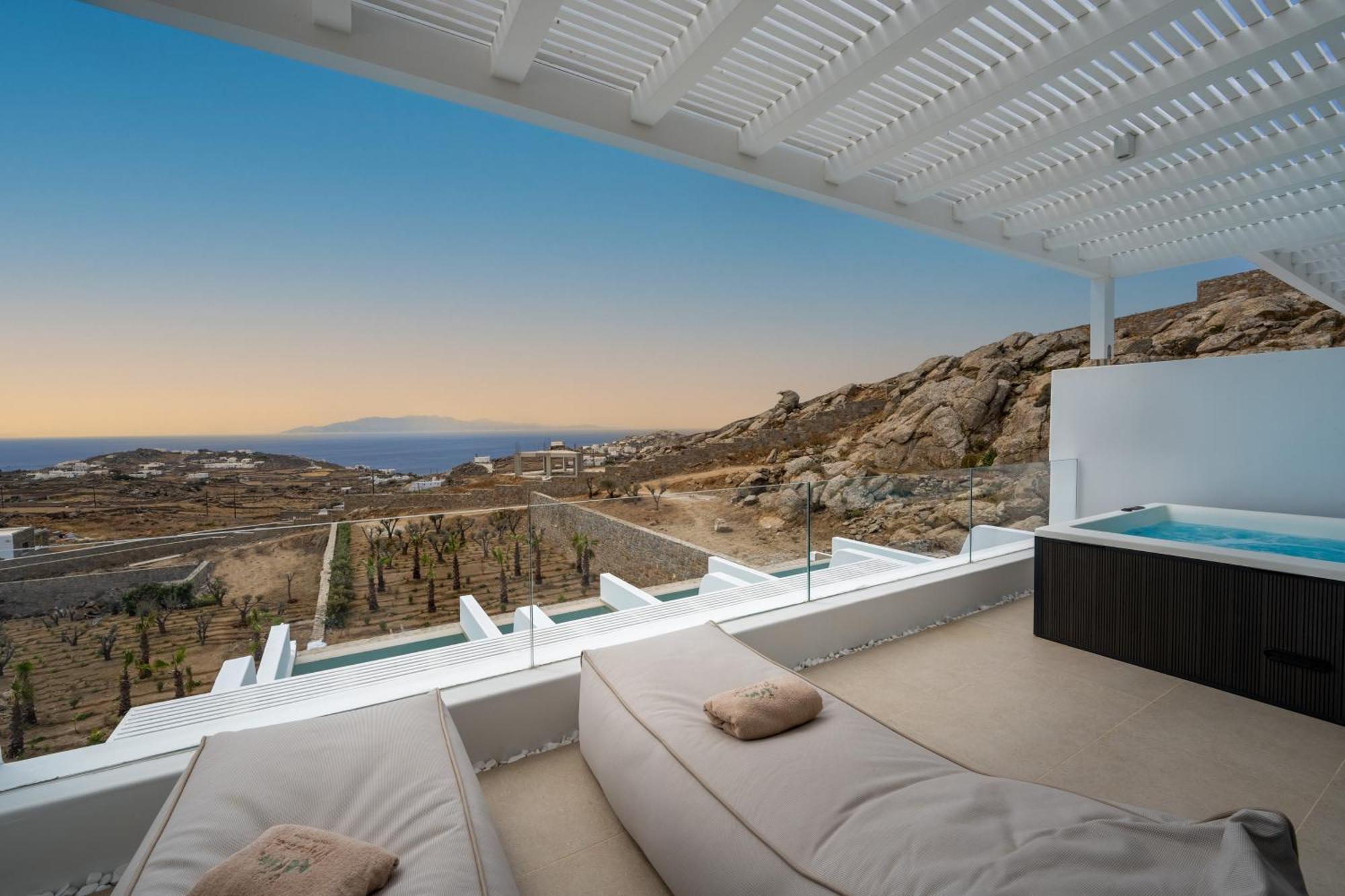 Muse Of Mykonos Luxury Suites Mykonos Town Экстерьер фото